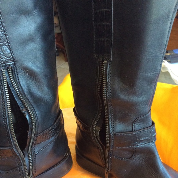 Vince Camuto VC-Fantastic Black Leather Riding Boots Size 9B/39, Pre-owned - Picture 16 of 16